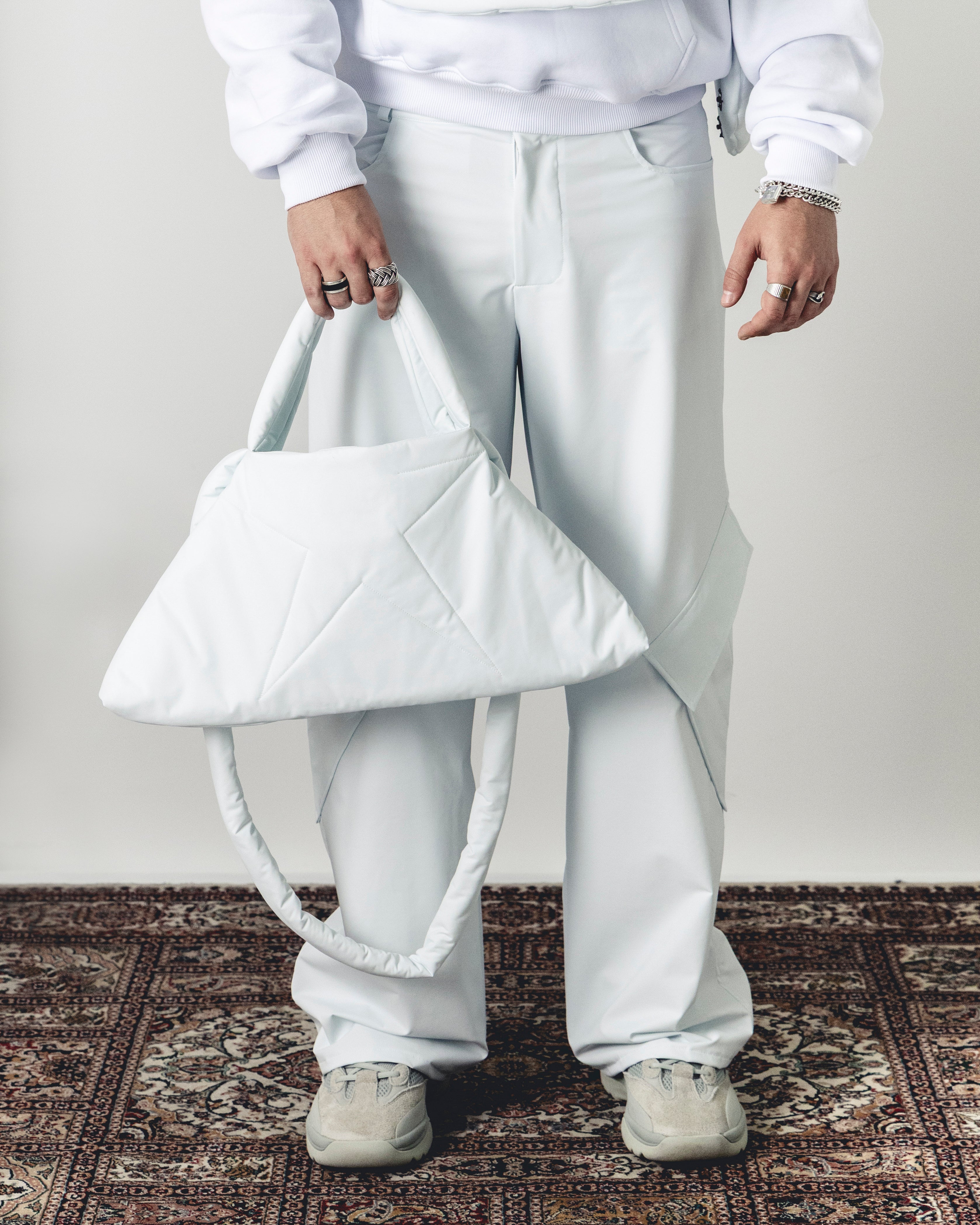 WHITE CARGO PANTS