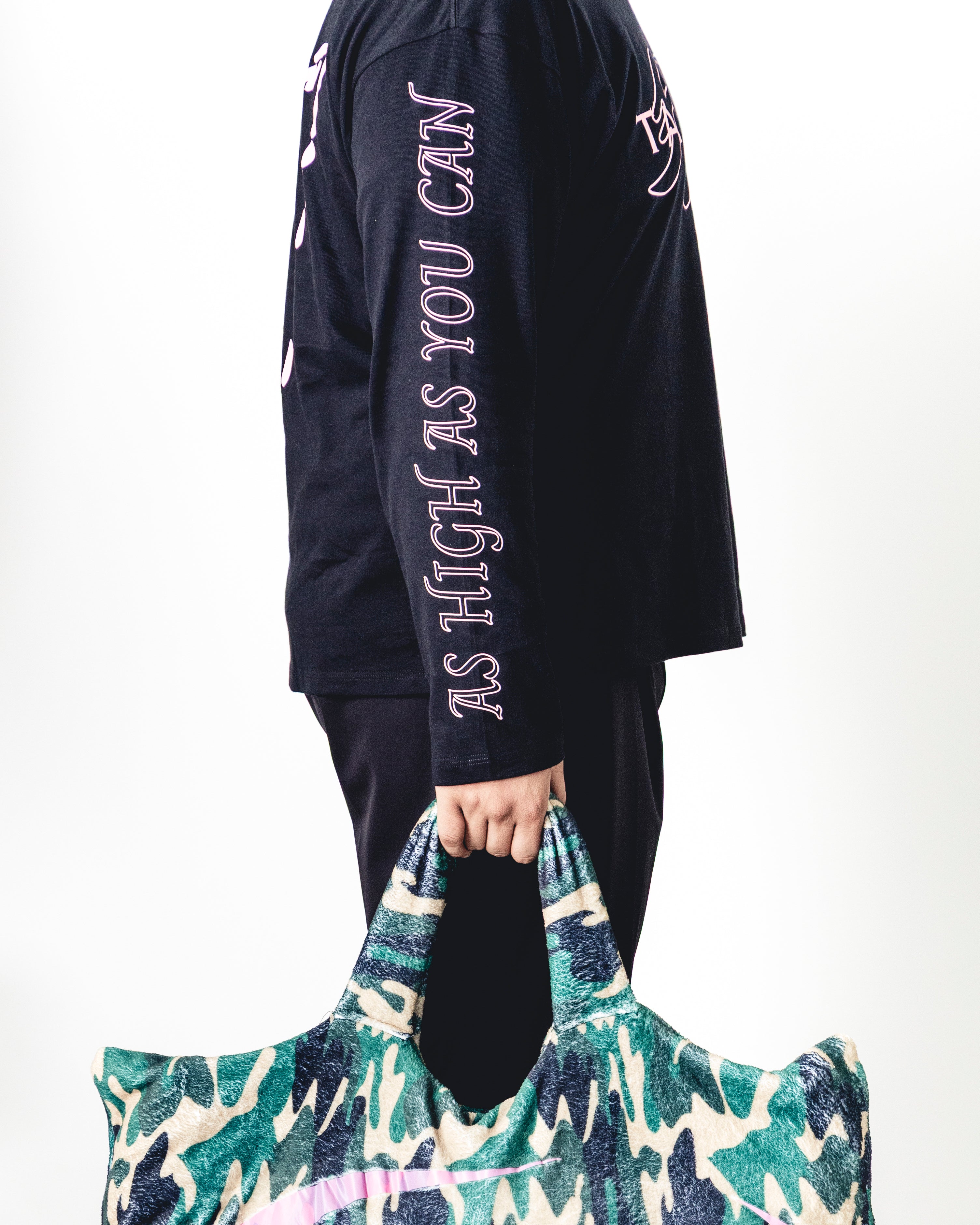 PINK TAKEOVER LONGSLEEVE