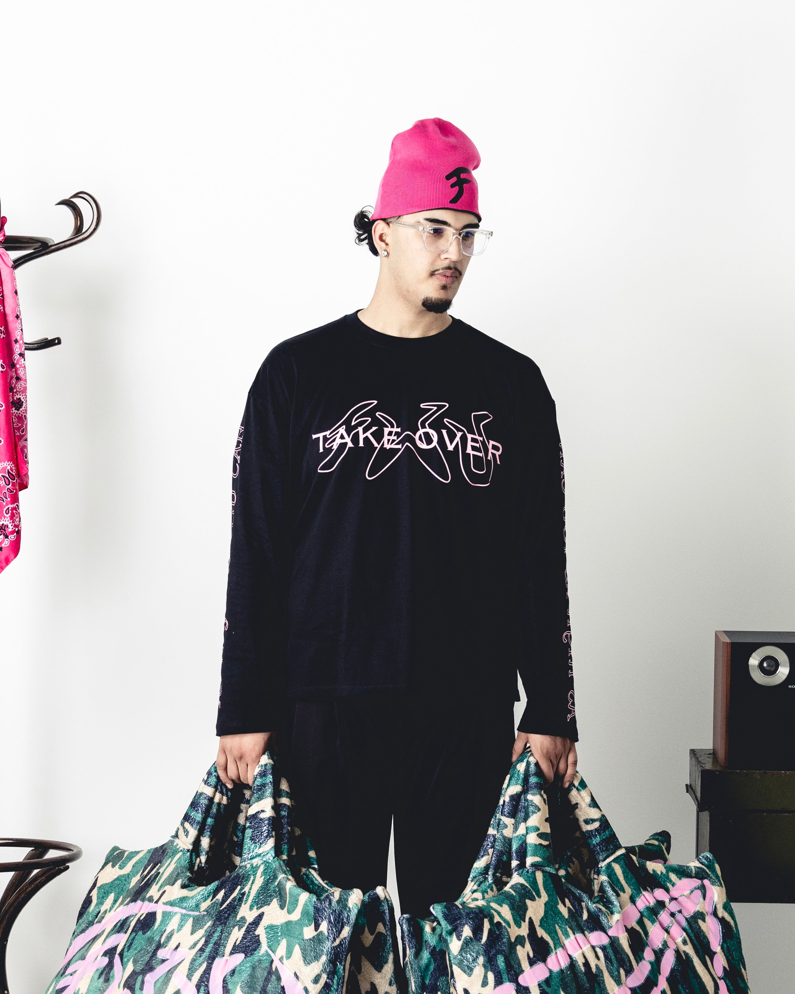 PINK TAKEOVER LONGSLEEVE