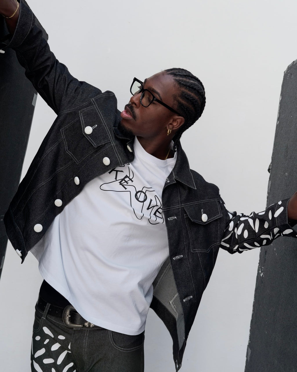 WHITE STRIPS DENIM JACKET